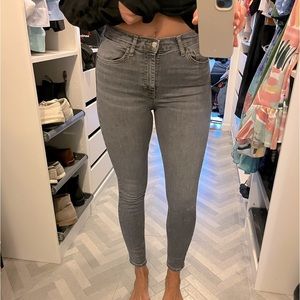Grey skinny jeans size 28
